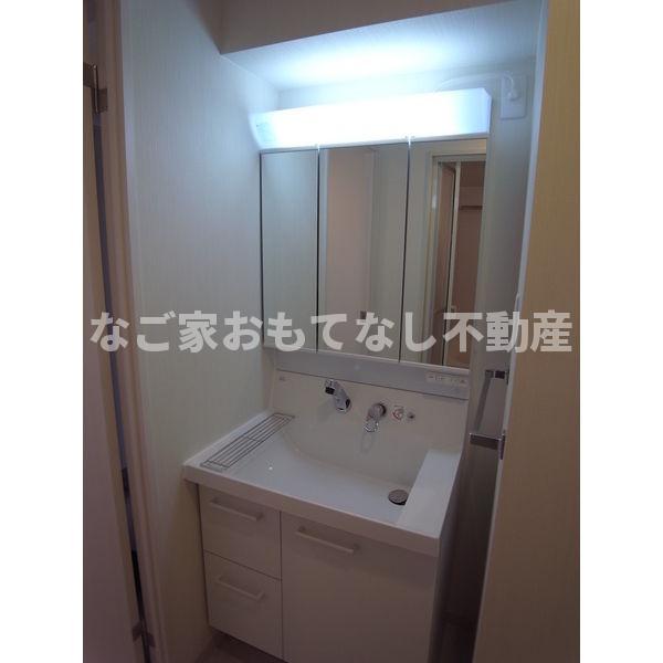 洗面設備　※写真は別号室