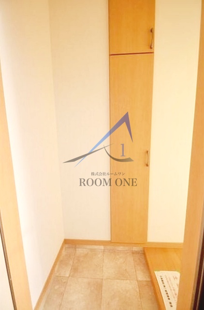 玄関　玄関です。