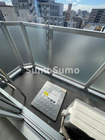 バルコニー　バルコニーからの眺めを楽しみながら食事をしませんか