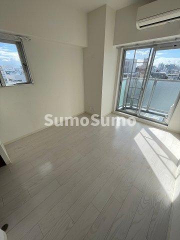 その他部屋・スペース　広くて明るい寝室