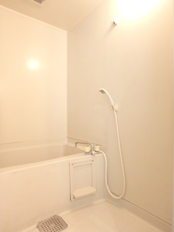 バス・シャワールーム　図面と現状に相違がある場合には現状を優先