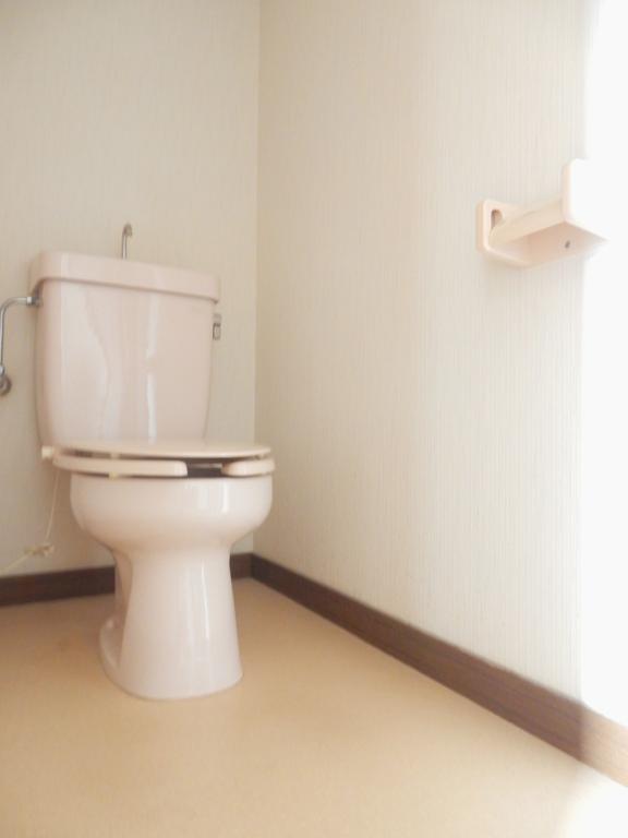 トイレ　別部屋の写真です