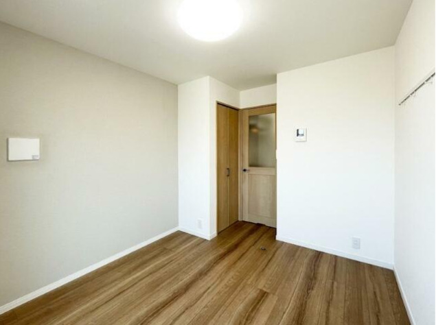 居室・リビング　フローリングです