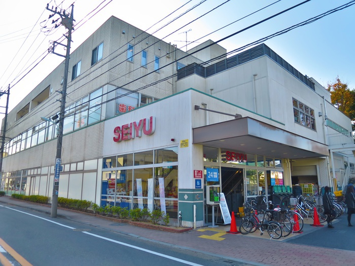 スーパー　西友　調布入間町店（スーパー）まで590m