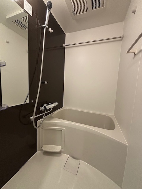 バス・シャワールーム　バスルーム