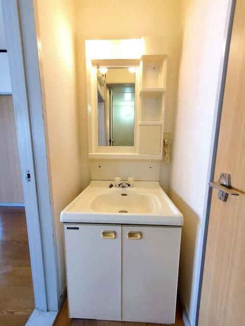 洗面設備　洗面化粧台