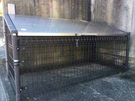 エントランス　敷地内ごみ置き場！