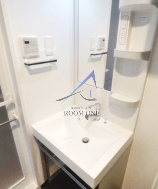 洗面設備　洗面台です。