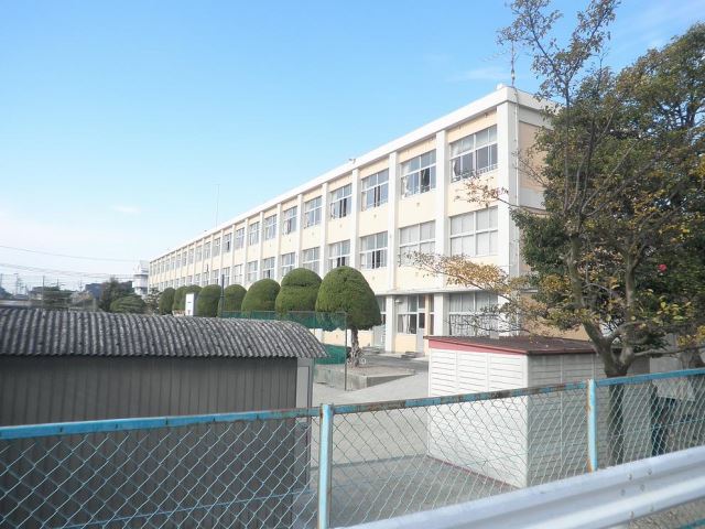 小学校　市立本地原小学校（小学校）まで940m
