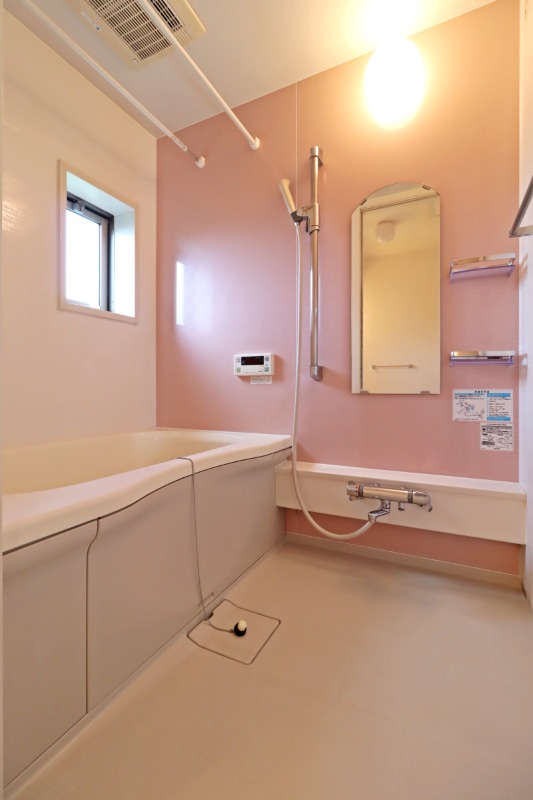 バス・シャワールーム　図面と現状に相違がある場合には現状を優先