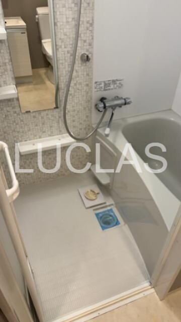 バス・シャワールーム　清潔感のある浴室で日々の疲れを癒します♪