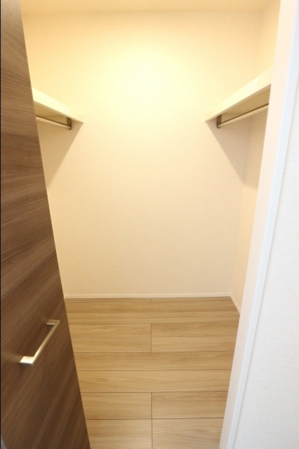 収納　ウォークインクローゼット