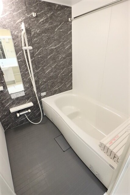 バス・シャワールーム　バスルーム