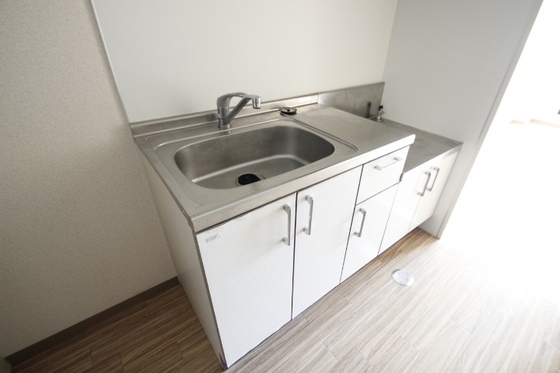 キッチン　※別部屋の写真です