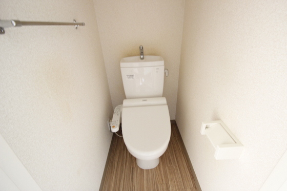 トイレ　※別部屋の写真です