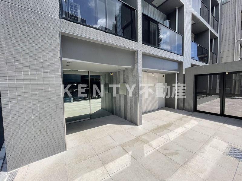 エントランス　ゆとりのあるエントランスです