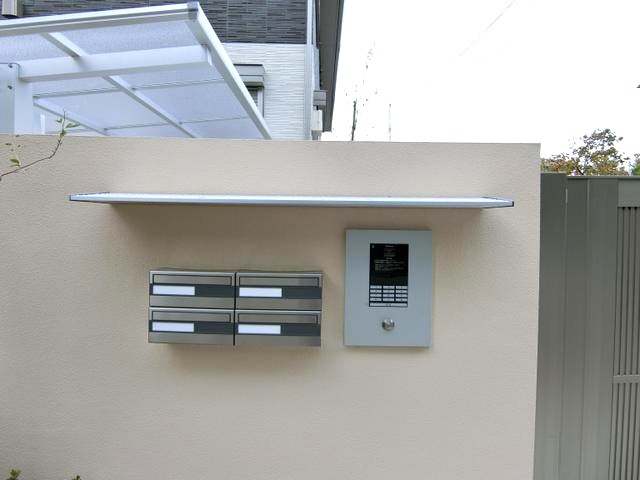 エントランス　共用エントランスは不審者の侵入を未然に防ぐオートロック付き！