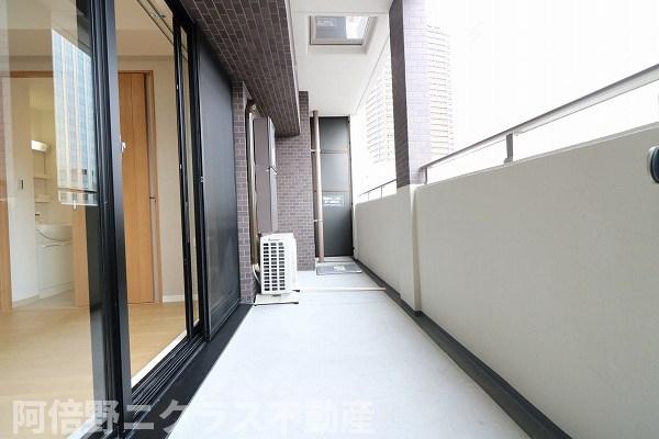 バルコニー　内装は別部屋の参考写真です。