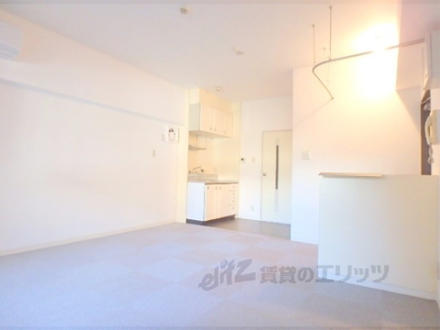 居室・リビング　洋室