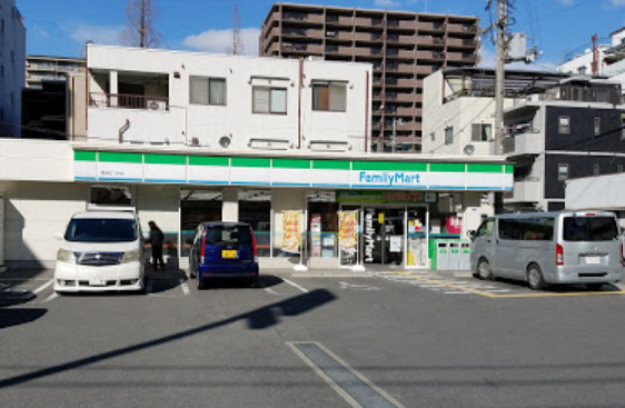 コンビニ　ファミリーマート 鷺洲五丁目店（コンビニ）まで497m