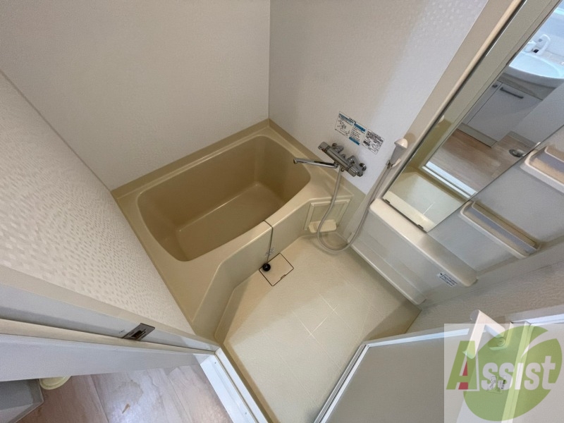 バス・シャワールーム　お風呂です。ゆっくりお風呂につかるのも体に良いですね～