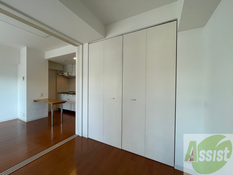 収納　洋室にはクローゼットがあるのですっきり片付きそうです。