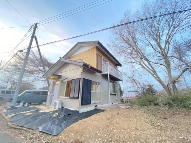建物外観　閑静な住宅街！近隣の家との距離感も程良いです！