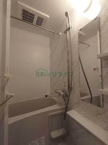 バス・シャワールーム　別部屋参考写真