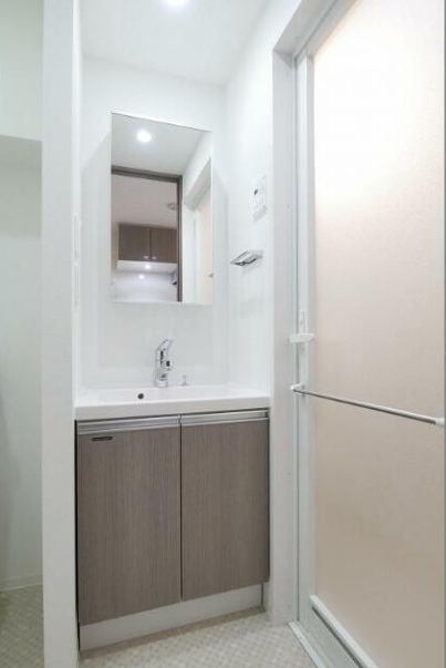 洗面設備　忙しい朝には欠かせない洗面所です