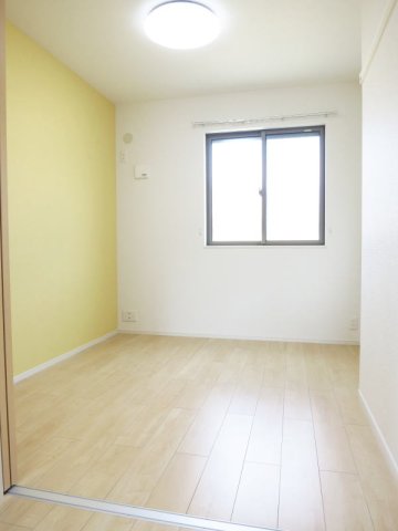 その他部屋・スペース　明るい色調の室内です