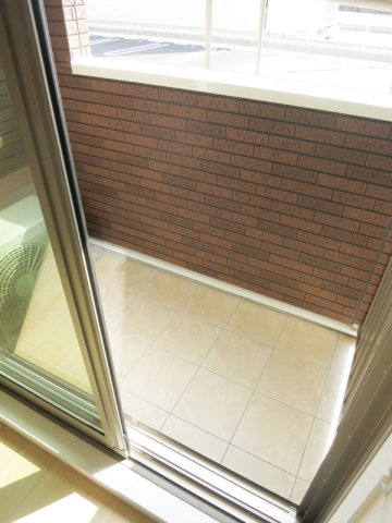 バルコニー　バルコニーがあります