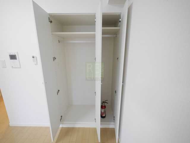 収納　写真は別階層のものになります