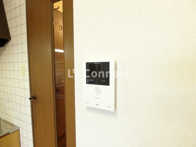 セキュリティ　突然の来客時もＴＶモニターホンでしっかり確認。