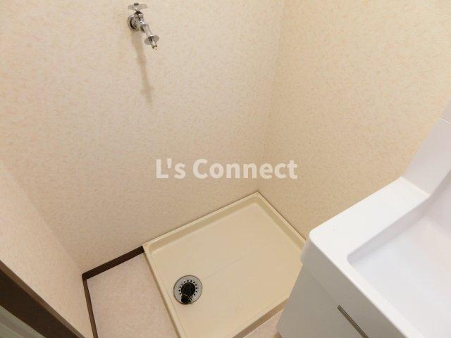 その他設備　室内洗濯機置き場には排水パン付き。