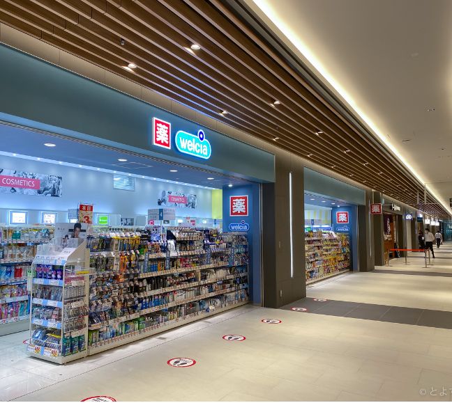ドラックストア　ウエルシアららぽーと豊洲3店（ドラッグストア）まで1011m