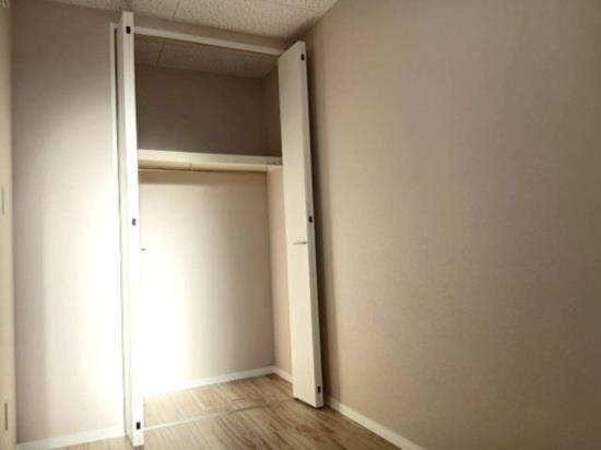 収納　洋室　収納