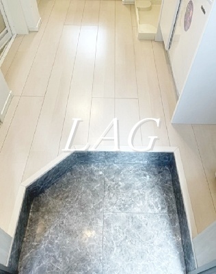 玄関　玄関です。