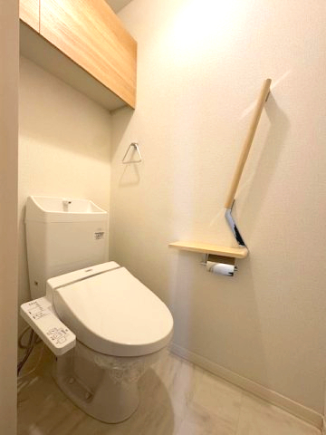 トイレ　※写真は3号室タイプの別部屋です。