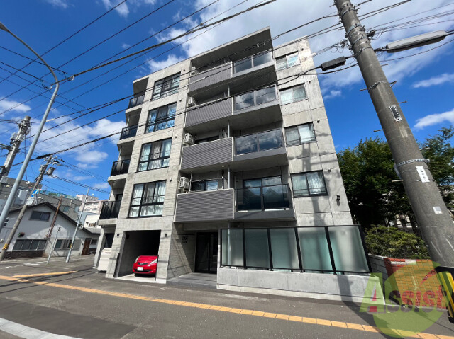 建物外観　札幌市東区北十五条東「ｅｆｆｅｃｔ北１５条」