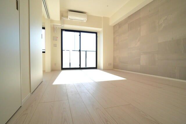 居室・リビング　写真は同タイプ住居です。