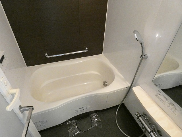 バス・シャワールーム　バス※別部屋参考写真