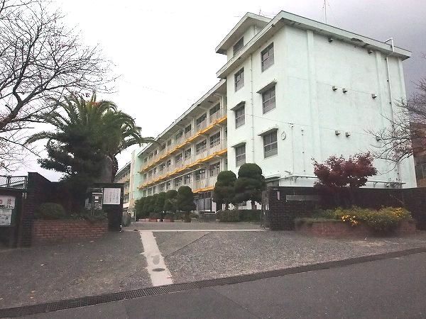 中学校　北九州市立　沼中学校（中学校）まで1100m