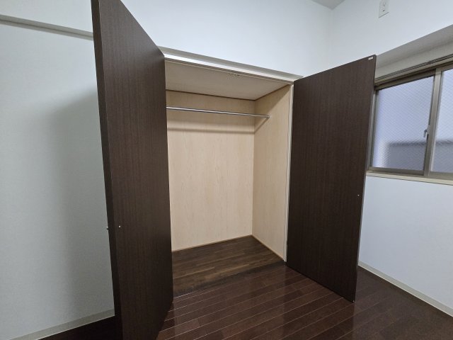 収納　レジディア久屋大通II