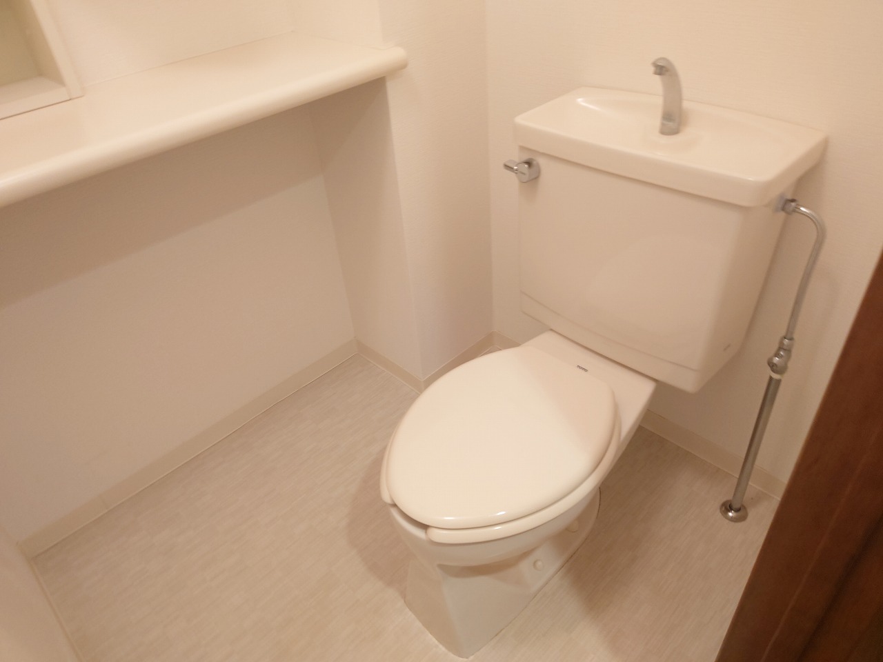 トイレ　広々としたお手洗い♪