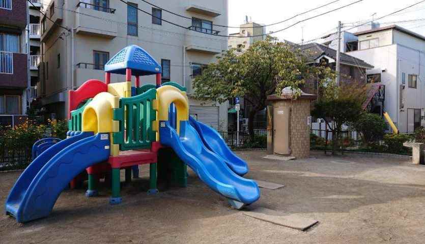 公園　蓮沼ジュニア児童公園（公園）まで180m