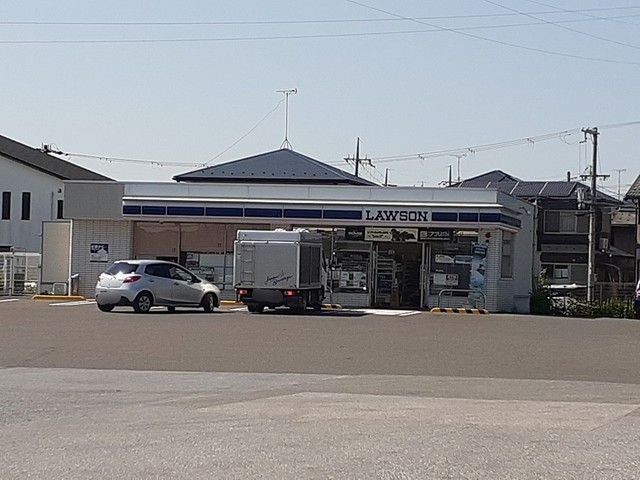 コンビニ　ローソン彦根野田山店様（コンビニ）まで140m