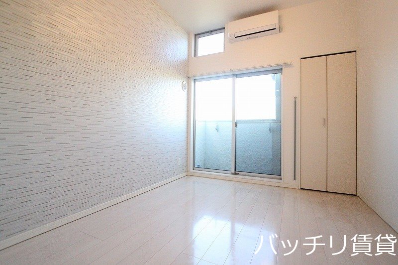 バルコニー　同型タイプの為、現状を優先致します。