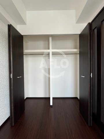 収納　プレジオ御幣島　クローゼット