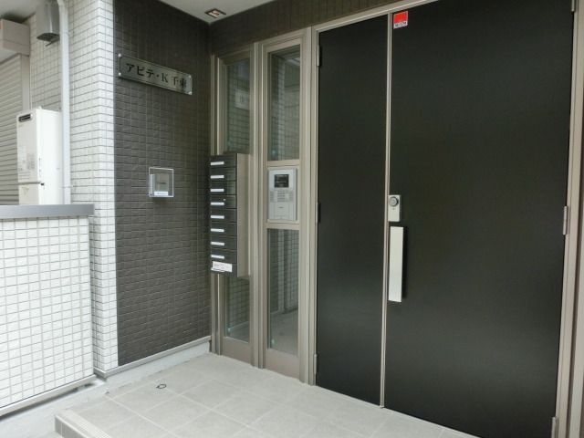 セキュリティ　安心なオートロック式ドア