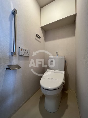 トイレ　ブランズタワー南堀江　温水洗浄便座